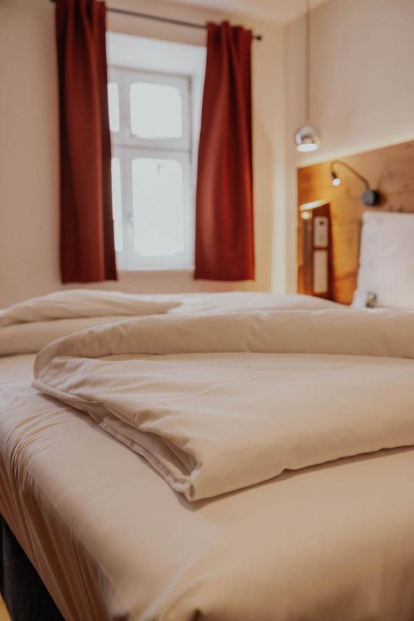 Altstadtmittehotel Sonne Dinkelsbuehl Luaran gambar